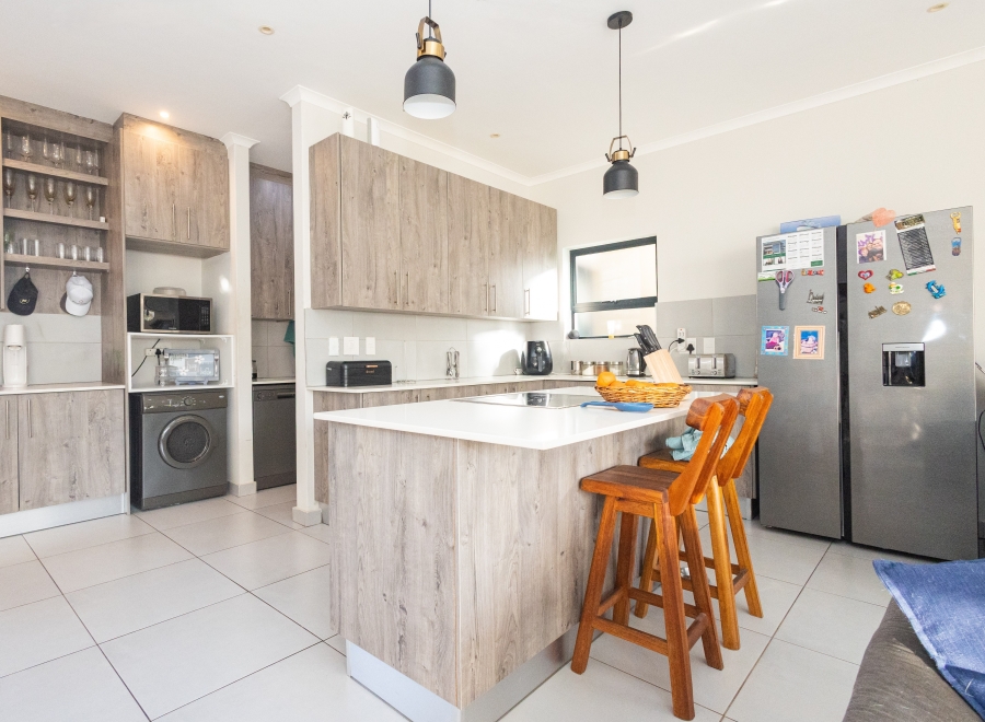3 Bedroom Property for Sale in Parklands North Western Cape